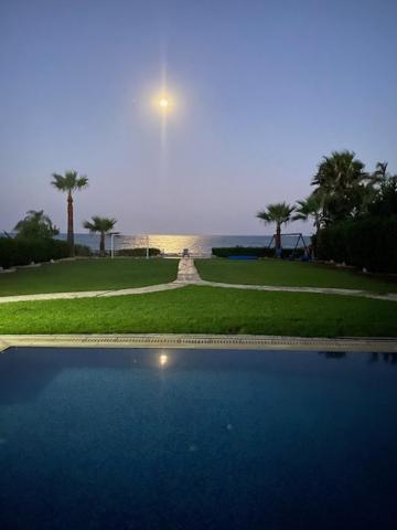 Ionion Beachfront Villaer