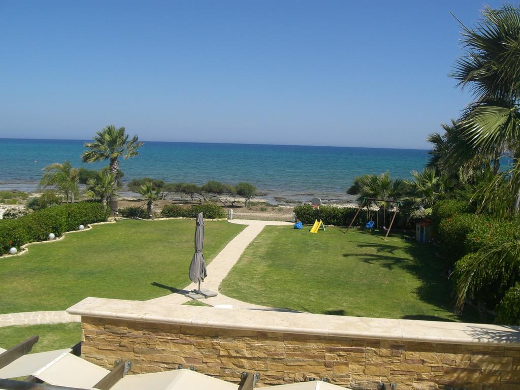Villaer Ionion Beachfront